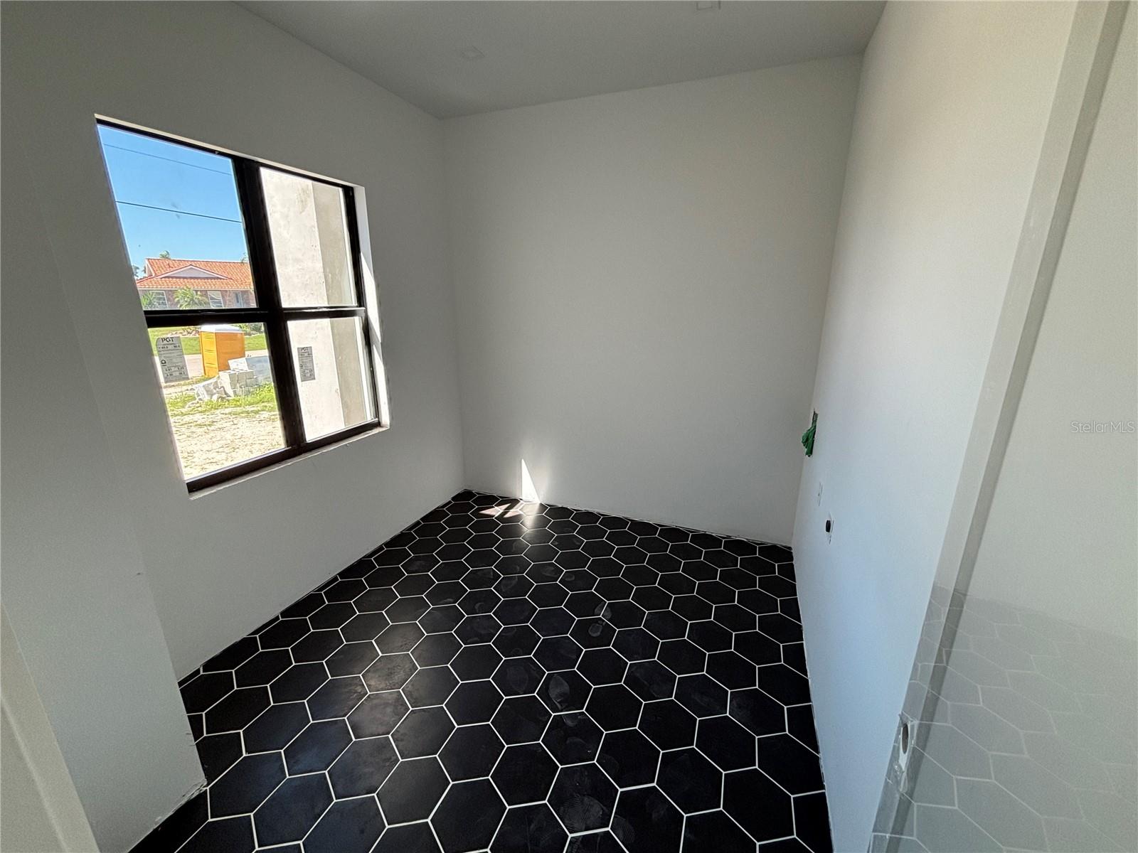 Image 37 of 47 For 215 Bunker Road