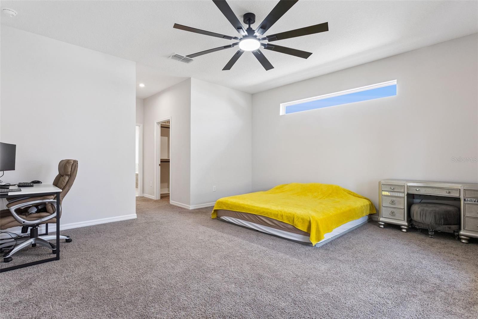 Image 21 of 57 For 1111 Lone Palm Way
