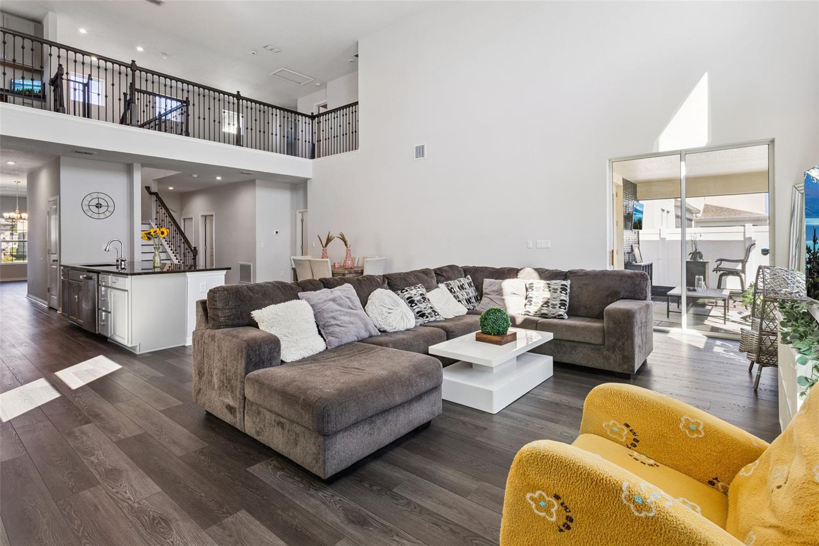 Image 6 of 57 For 1111 Lone Palm Way