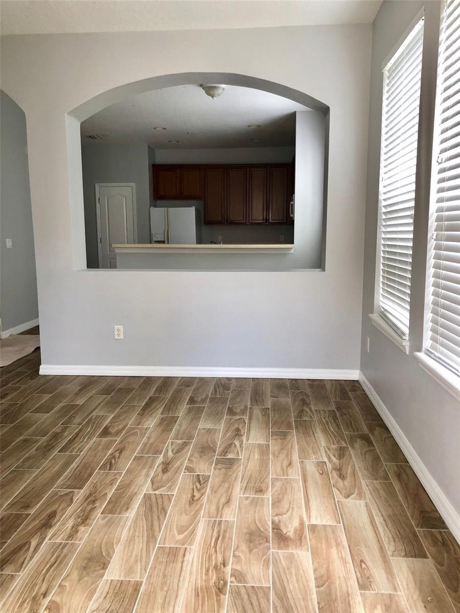 Image 2 of 10 For 10764 Garden Lily Drive S