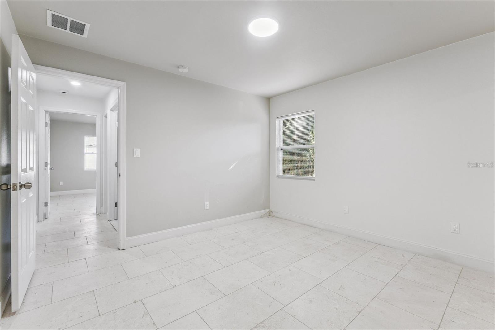 Image 19 of 30 For 1424 18th Street