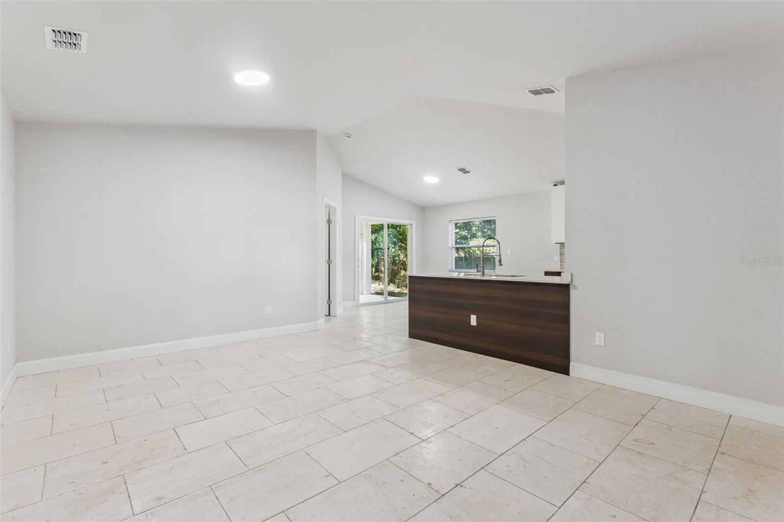 Image 3 of 30 For 1424 18th Street