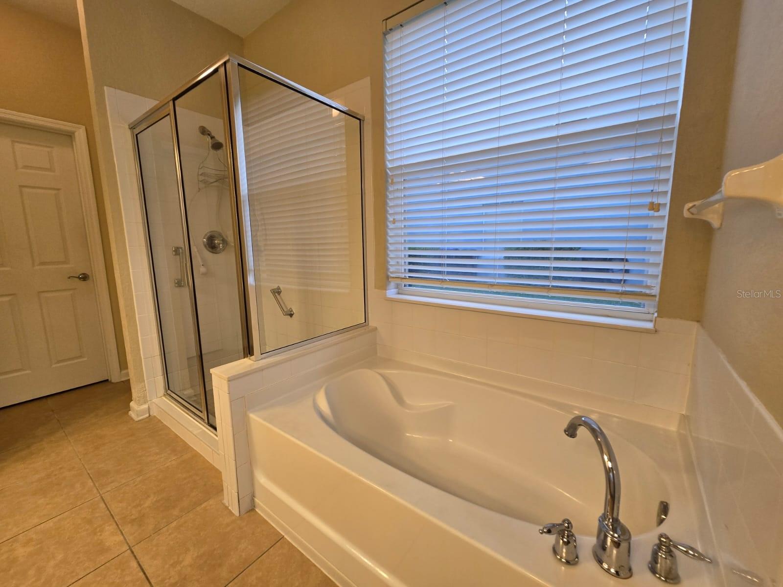 Image 11 of 26 For 1122 Toluke Point