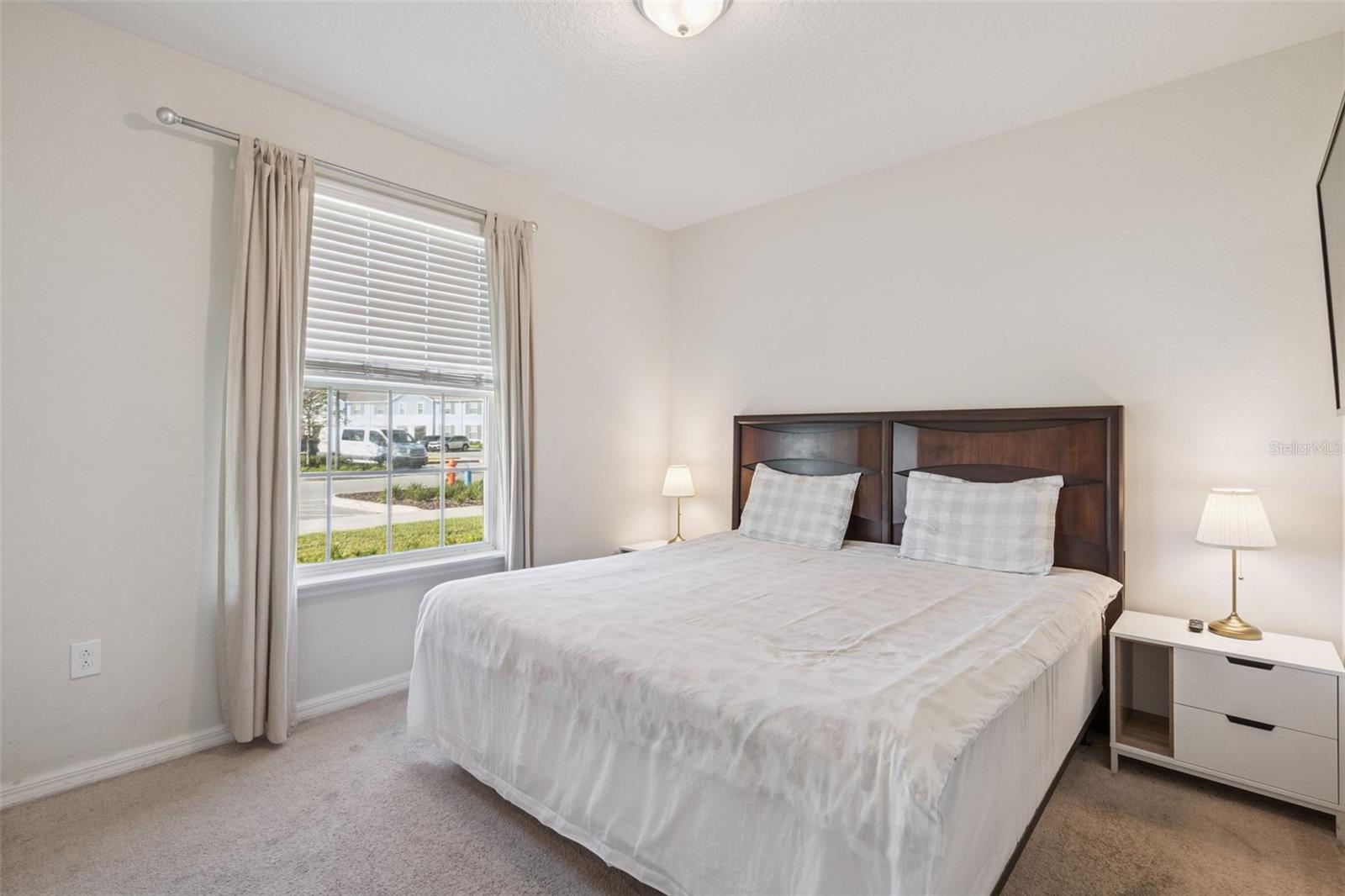 Image 16 of 54 For 3729 Pacific Lane