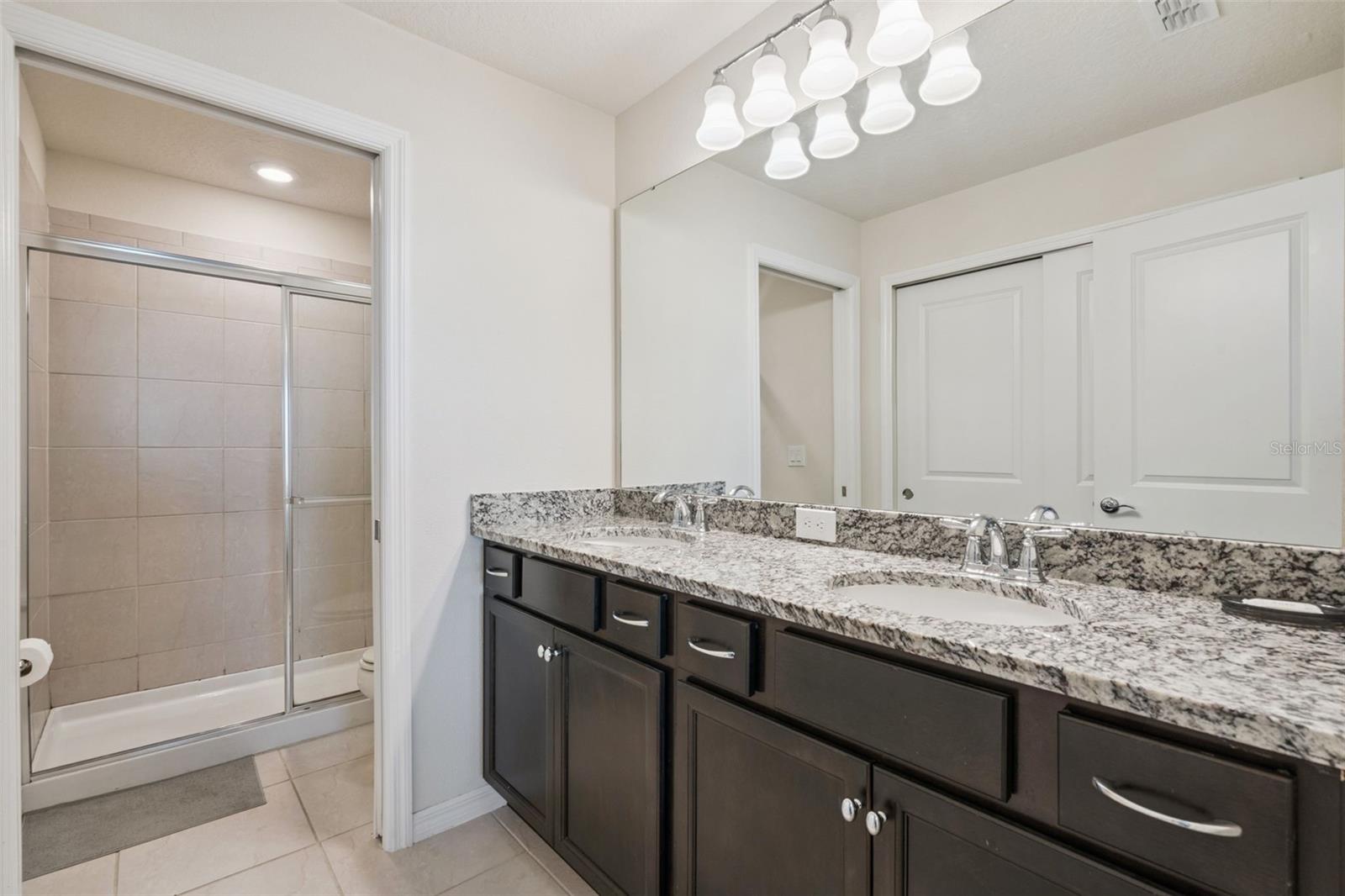 Image 28 of 54 For 3729 Pacific Lane