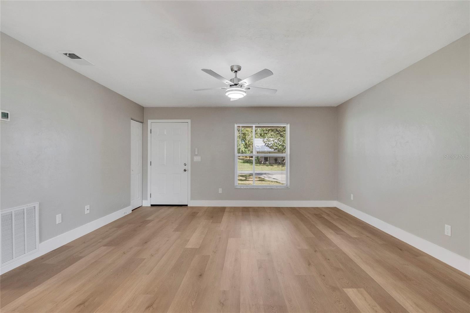 Image 13 of 42 For 1644 Pinion Lane