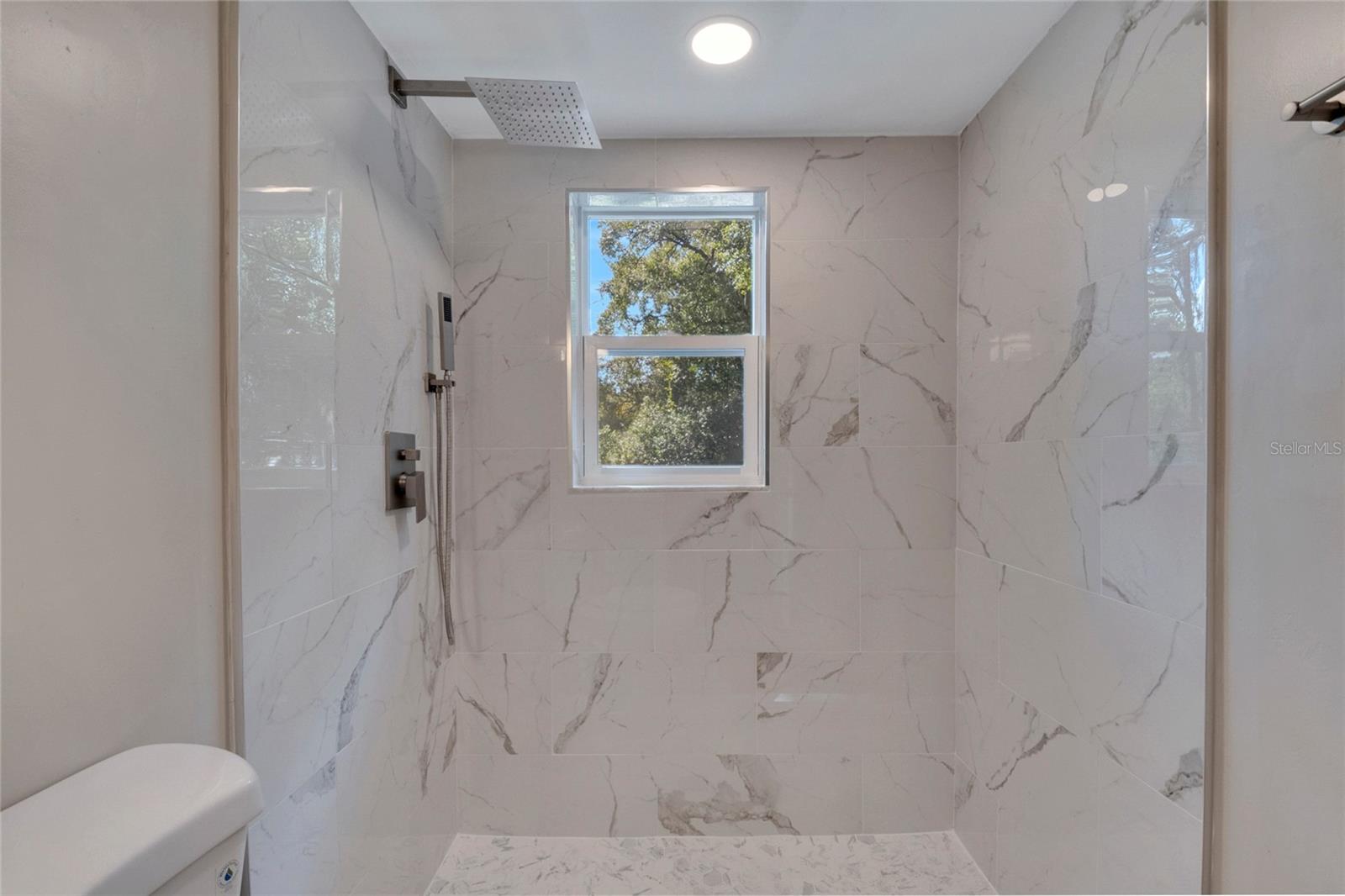 Image 31 of 42 For 1644 Pinion Lane