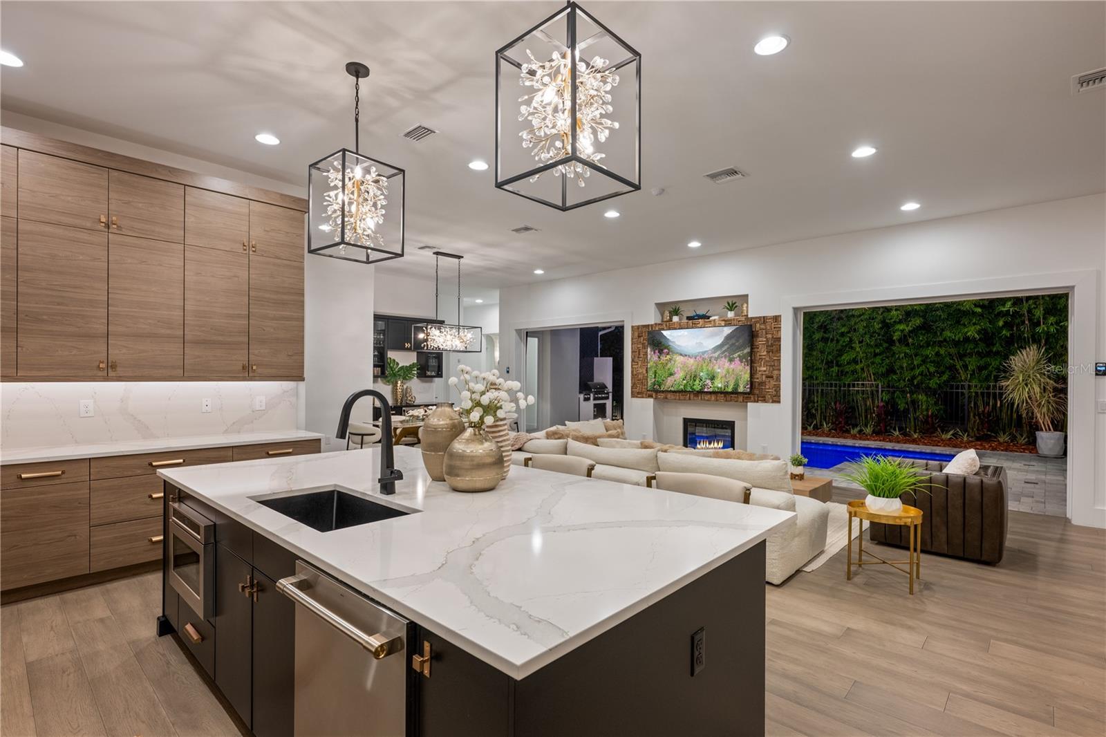 Image 19 of 64 For 2015 Park Avenue