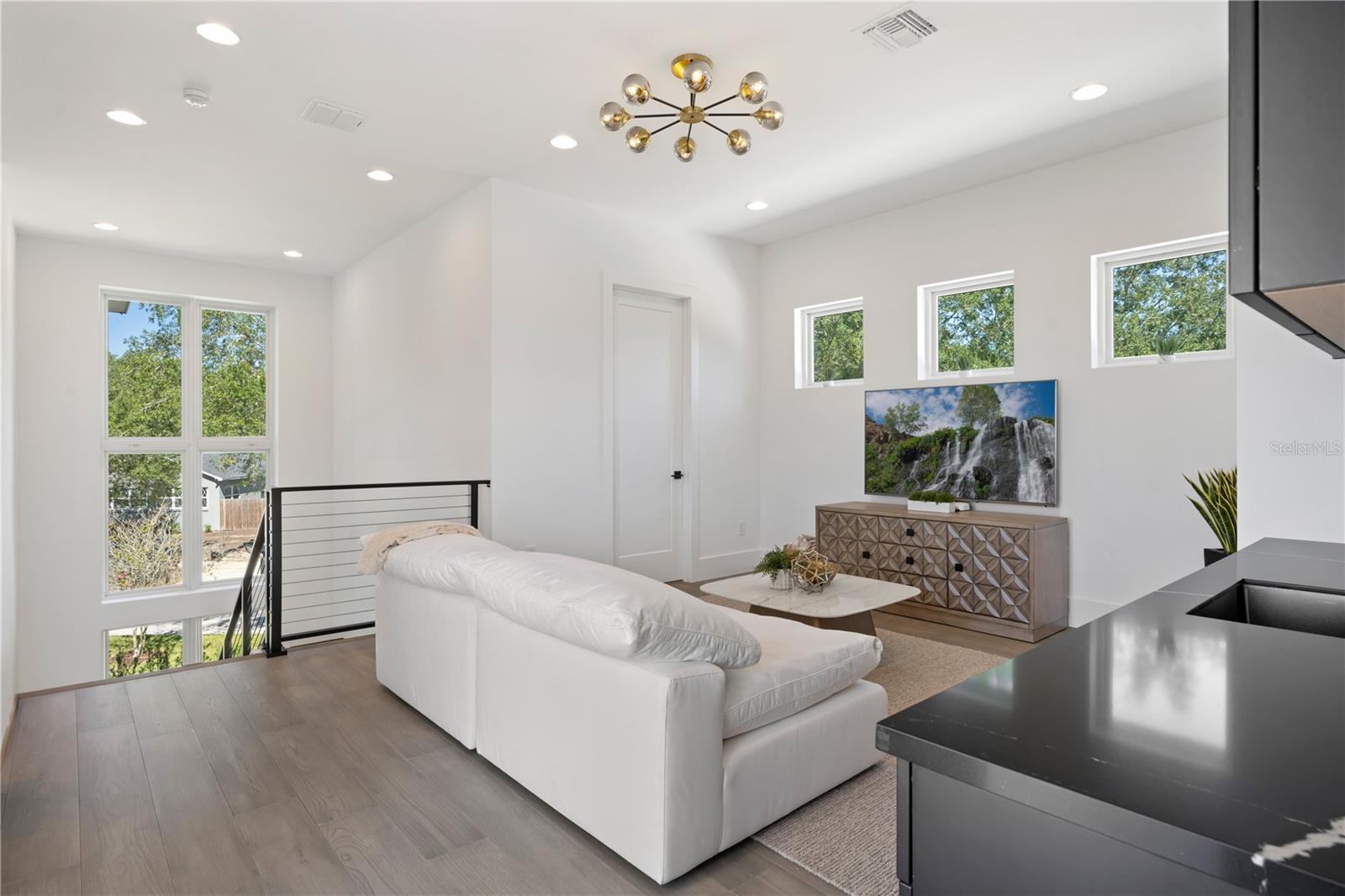 Image 33 of 64 For 2015 Park Avenue