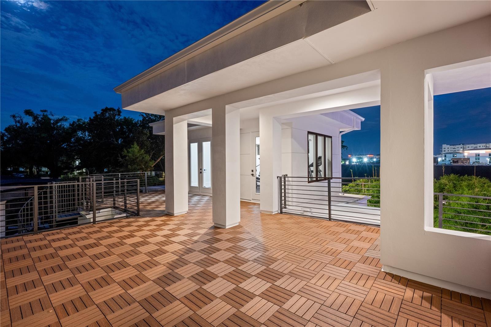 Image 41 of 64 For 2015 Park Avenue