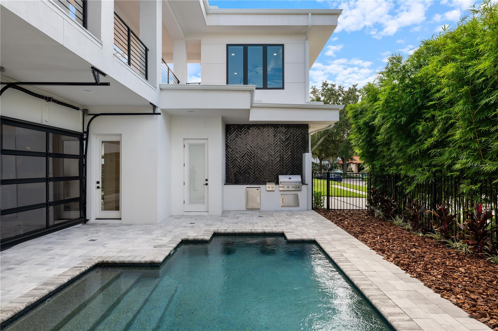 Image 50 of 64 For 2015 Park Avenue