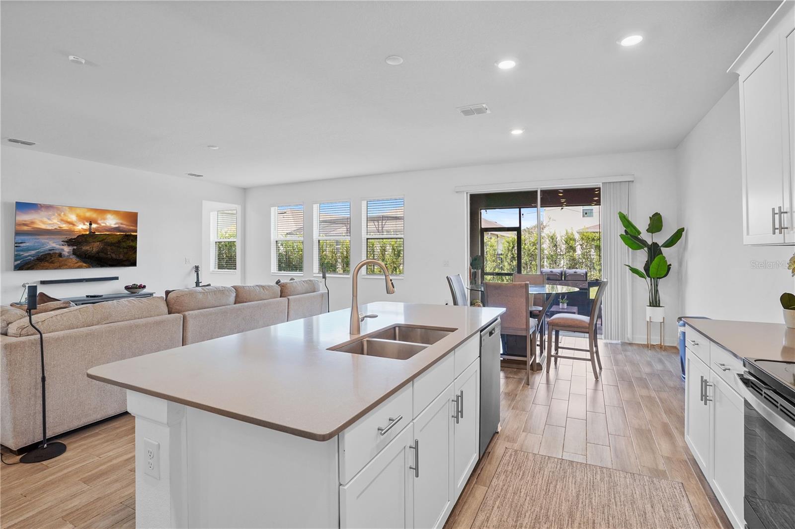Listing photo id 12 for 11632 Paragraph Road