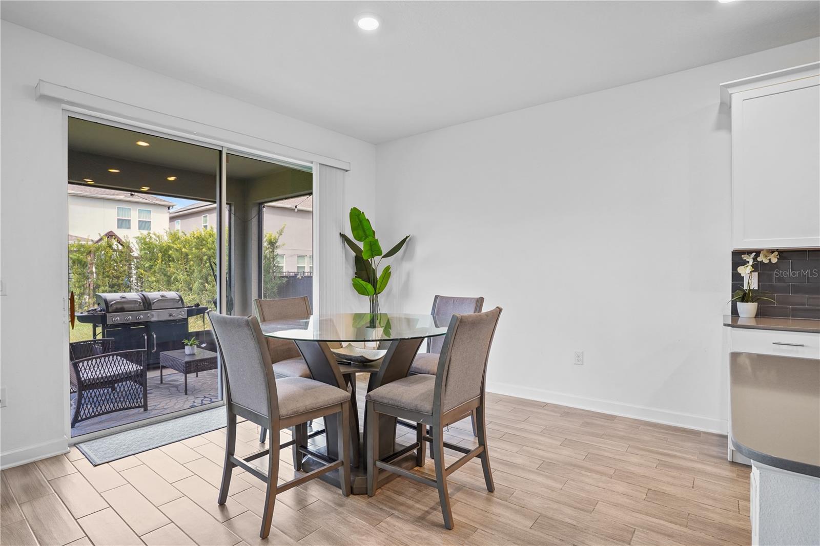 Listing photo id 13 for 11632 Paragraph Road