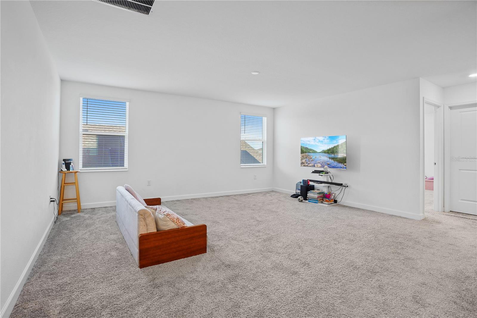 Listing photo id 20 for 11632 Paragraph Road