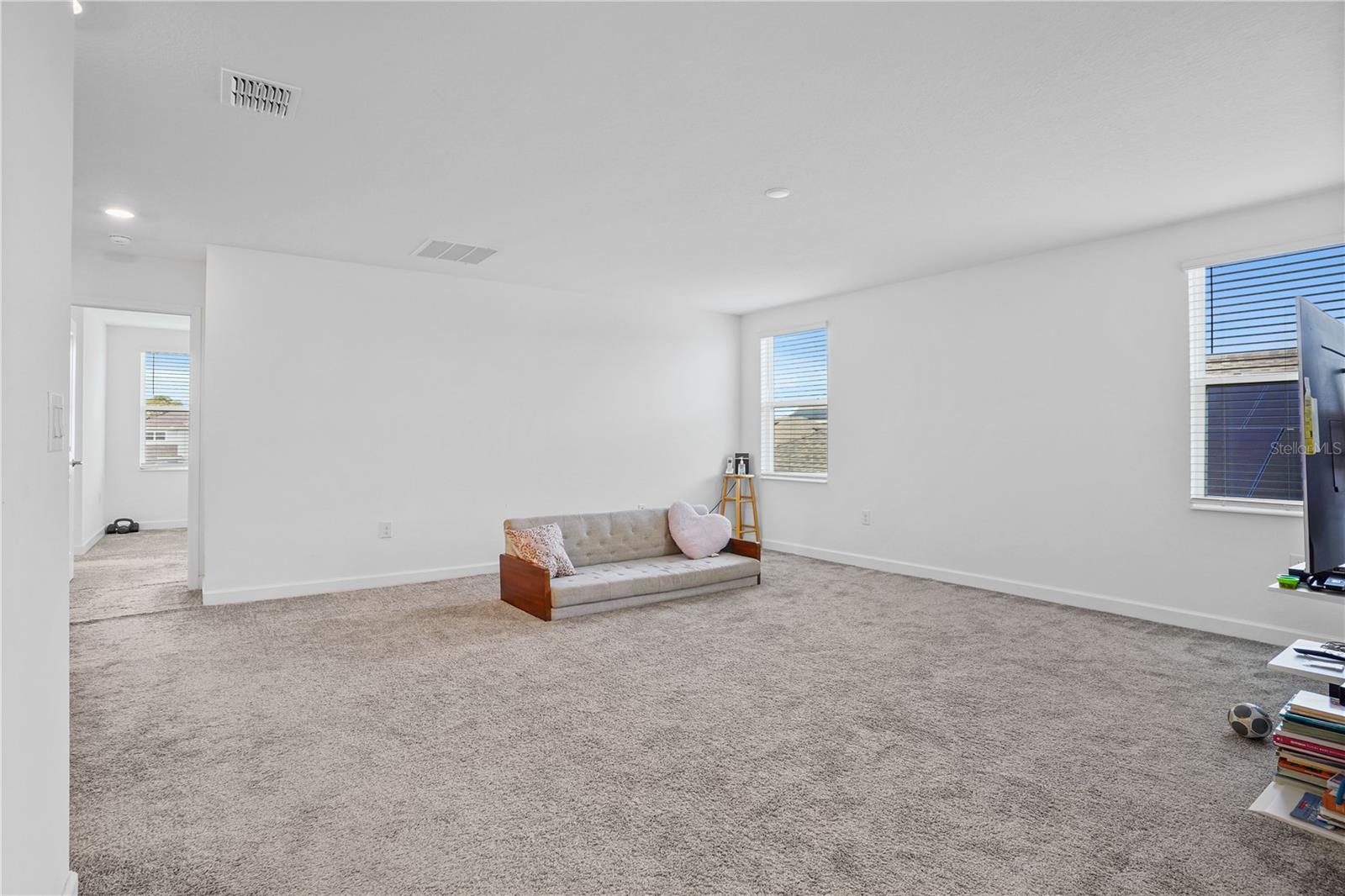 Listing photo id 21 for 11632 Paragraph Road