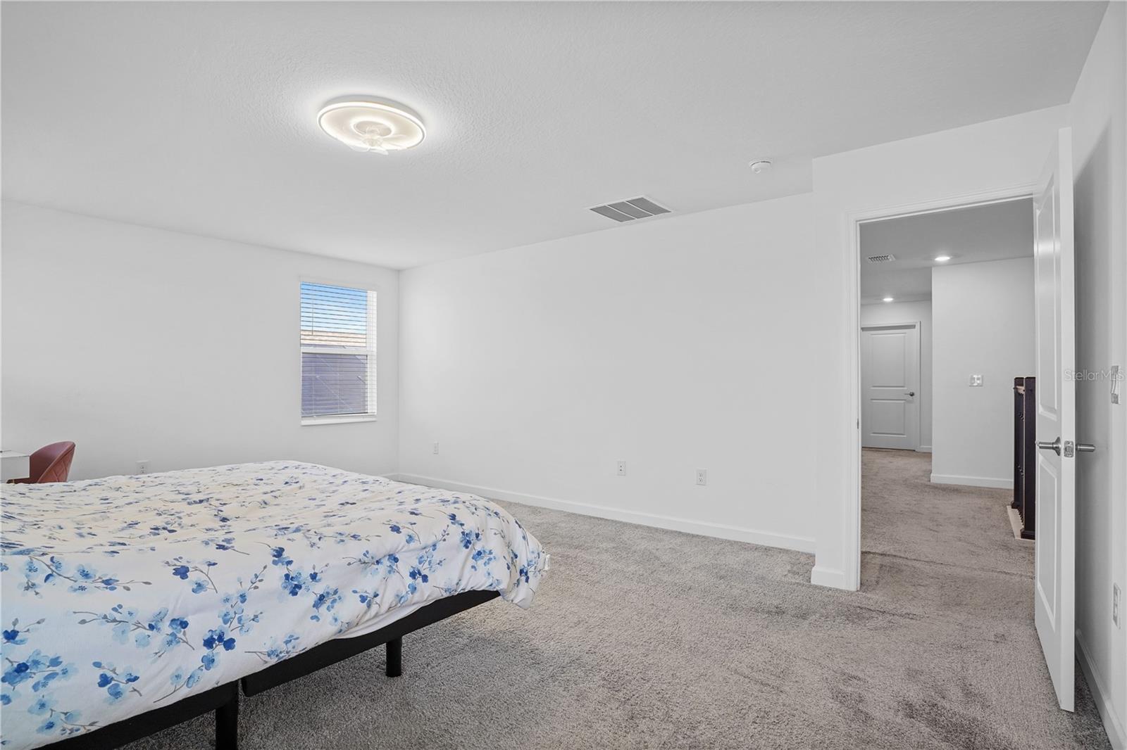 Listing photo id 25 for 11632 Paragraph Road
