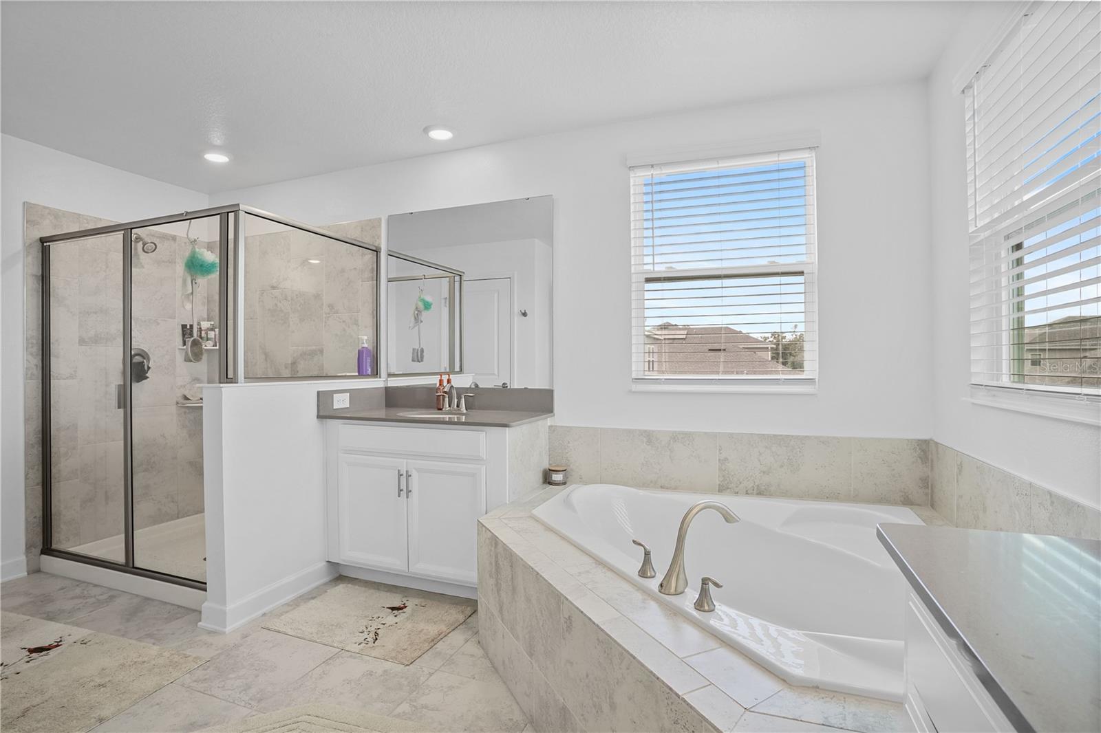 Listing photo id 26 for 11632 Paragraph Road
