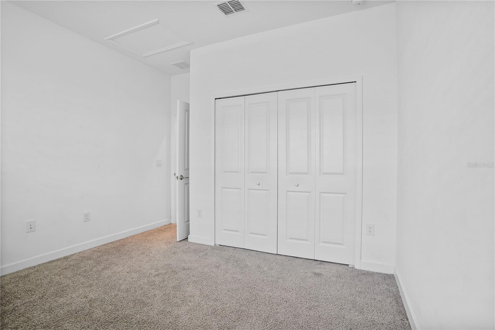 Listing photo id 38 for 11632 Paragraph Road