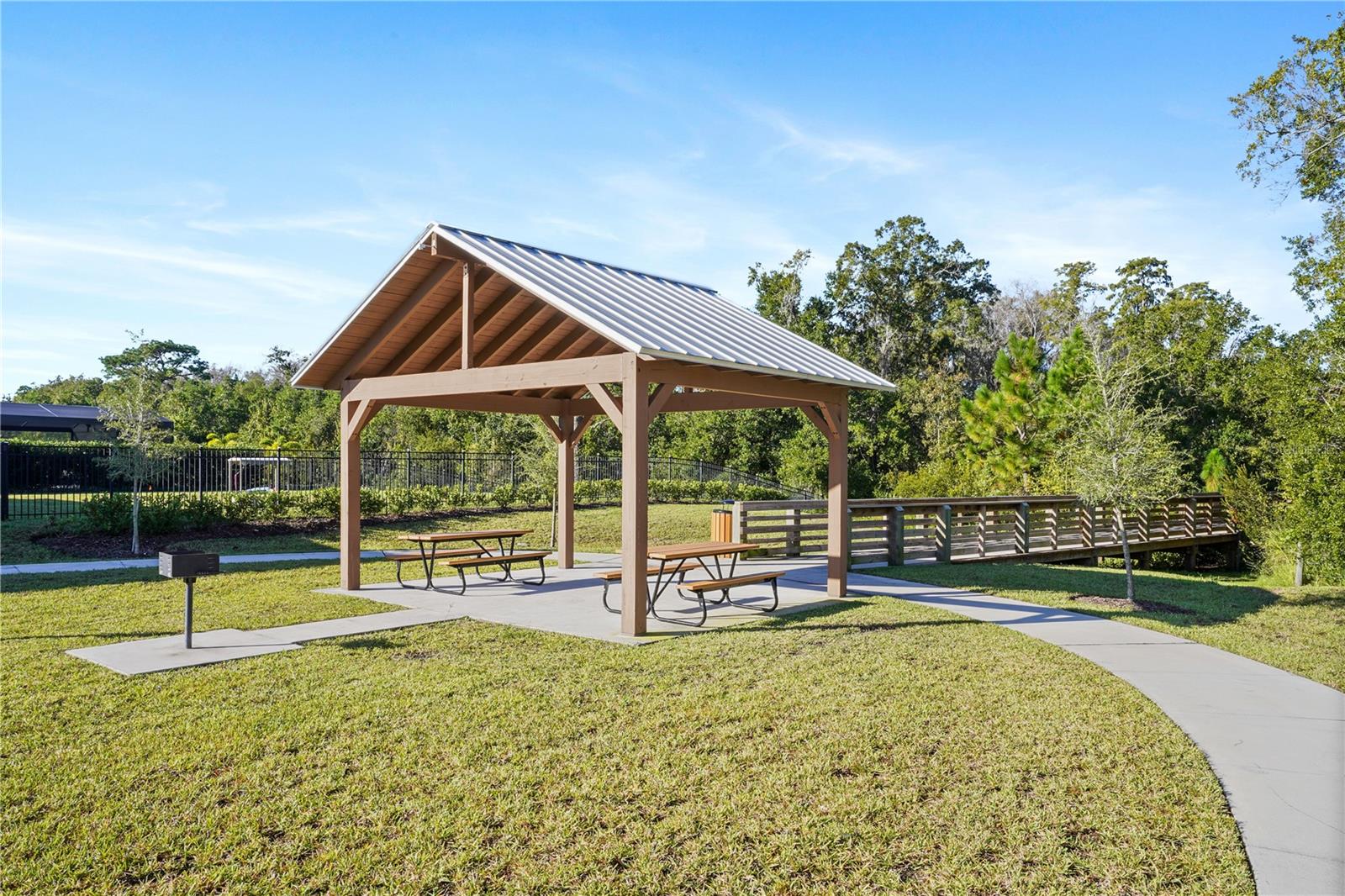 Listing photo id 57 for 11632 Paragraph Road