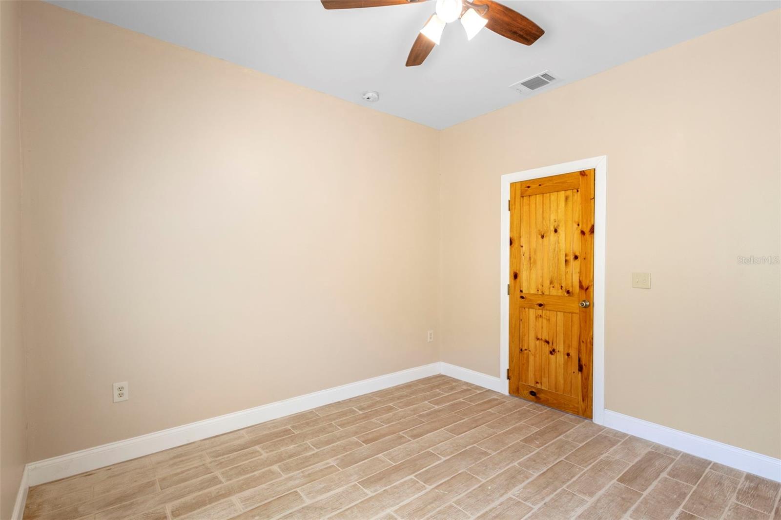 Image 9 of 15 For 4460 Fort Christmas Road 3