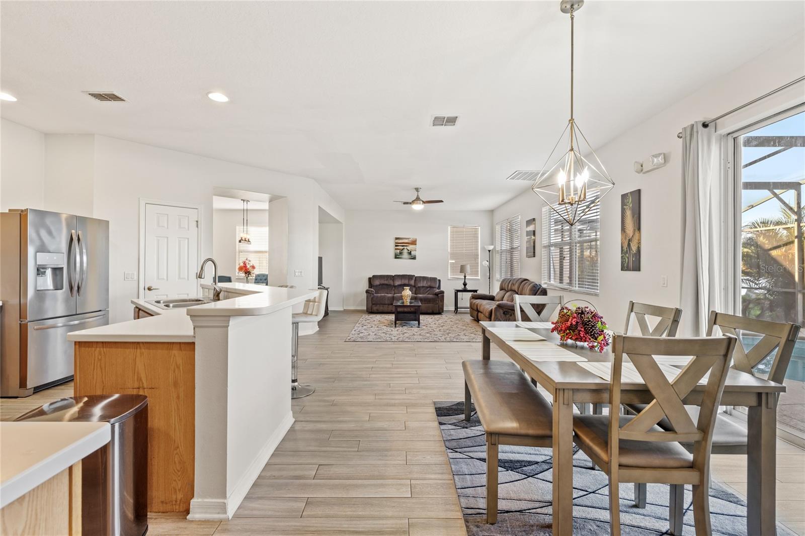 Image 13 of 52 For 1067 Berkeley Drive