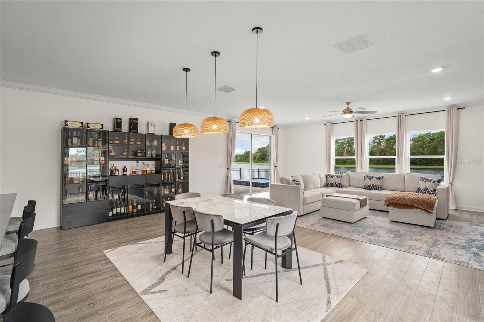 Image 11 of 66 For 11354 History Avenue