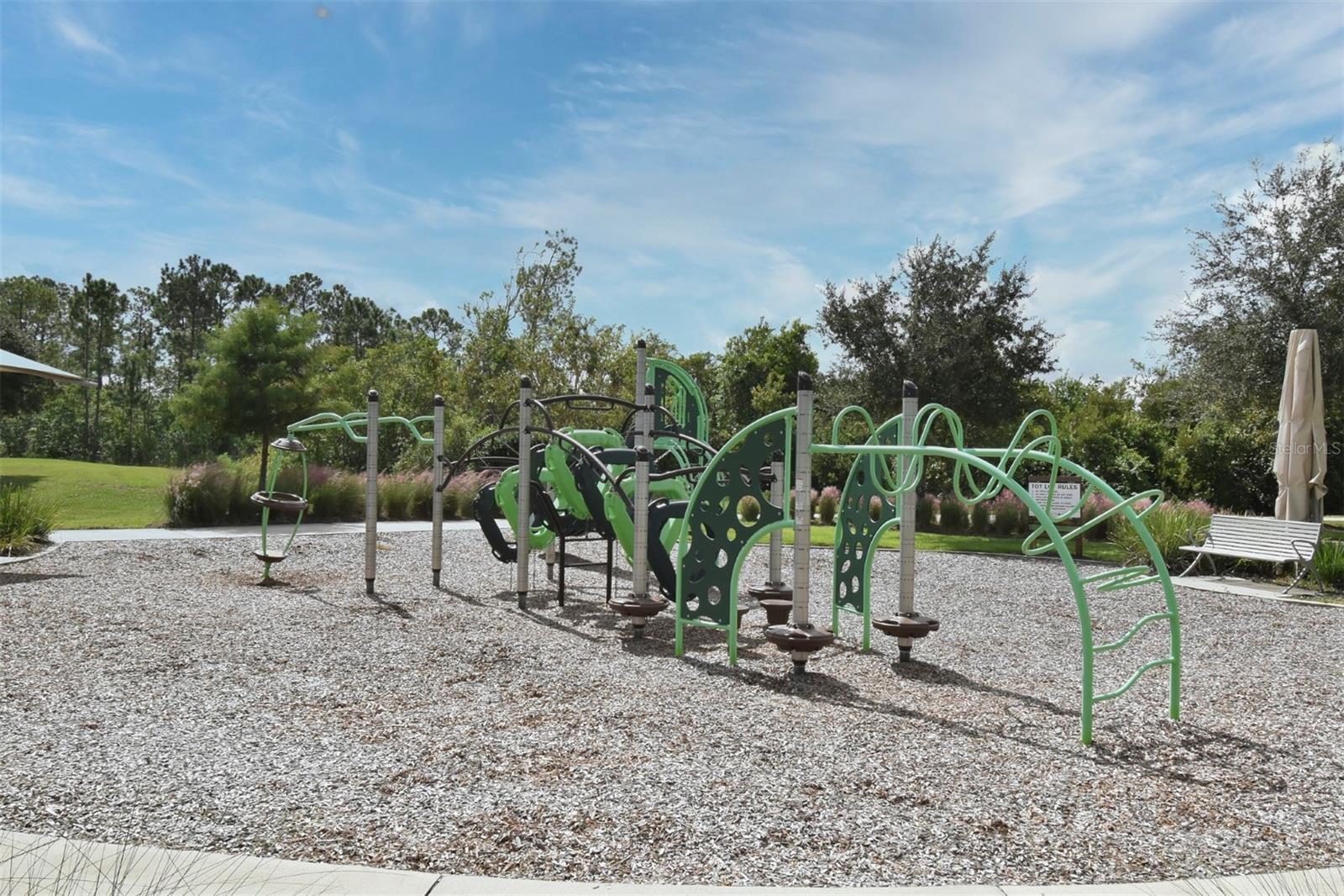 Image 33 of 40 For 17608 Saw Palmetto Avenue