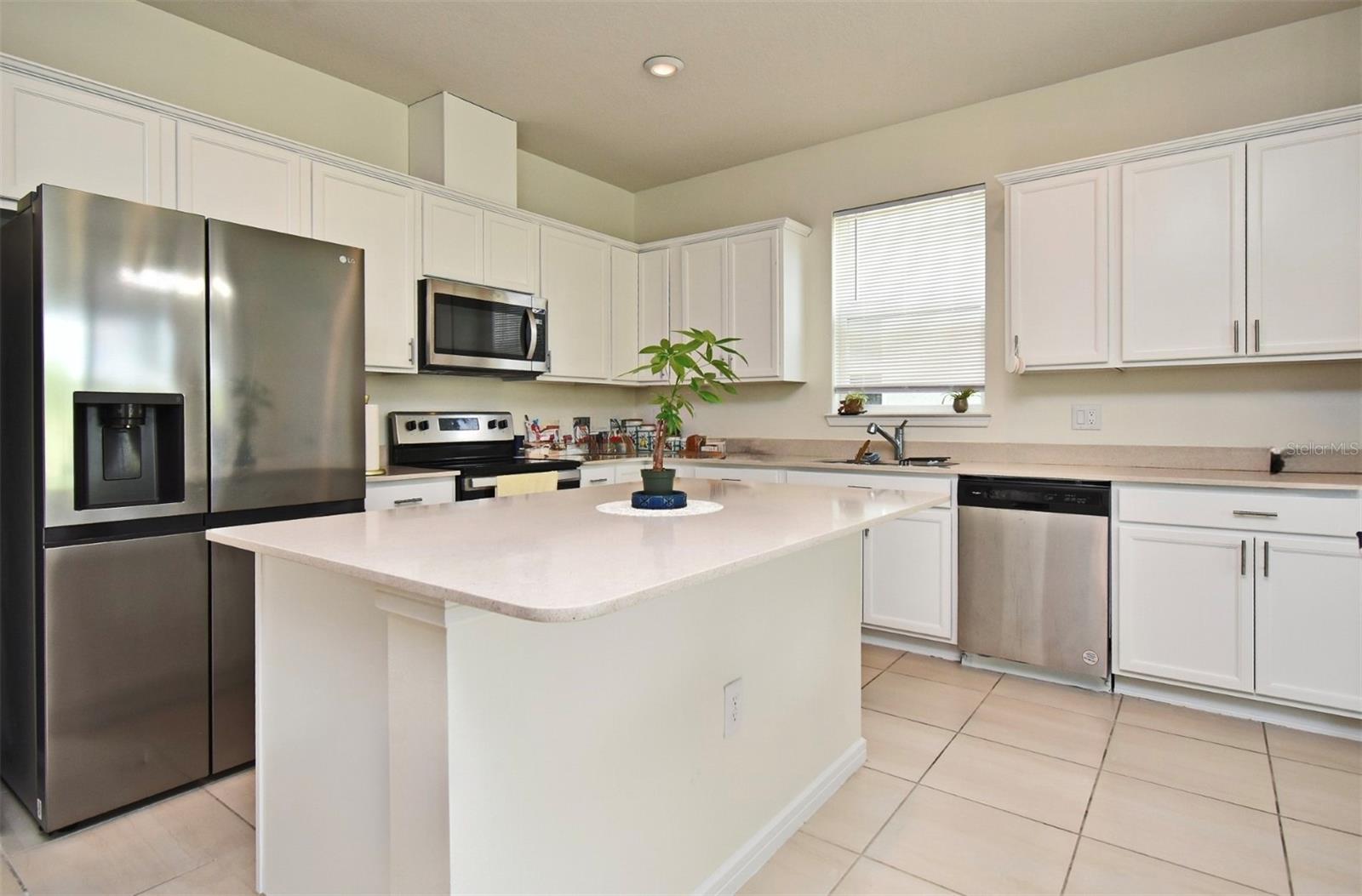 Image 8 of 40 For 17608 Saw Palmetto Avenue