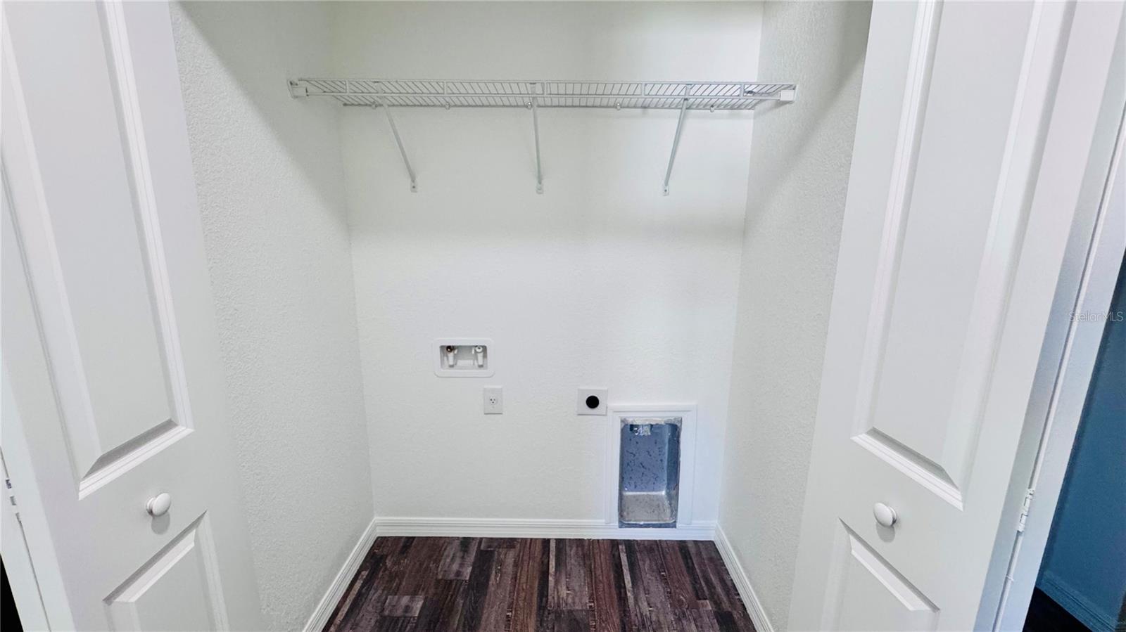 Image 15 of 18 For 27063 Washington Street