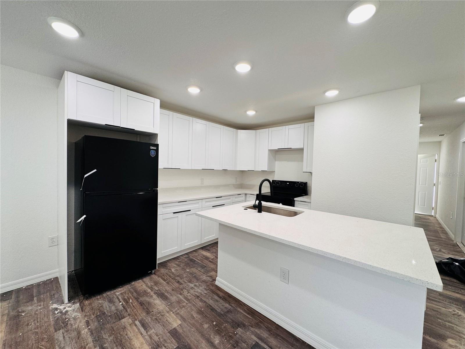 Image 2 of 18 For 27063 Washington Street