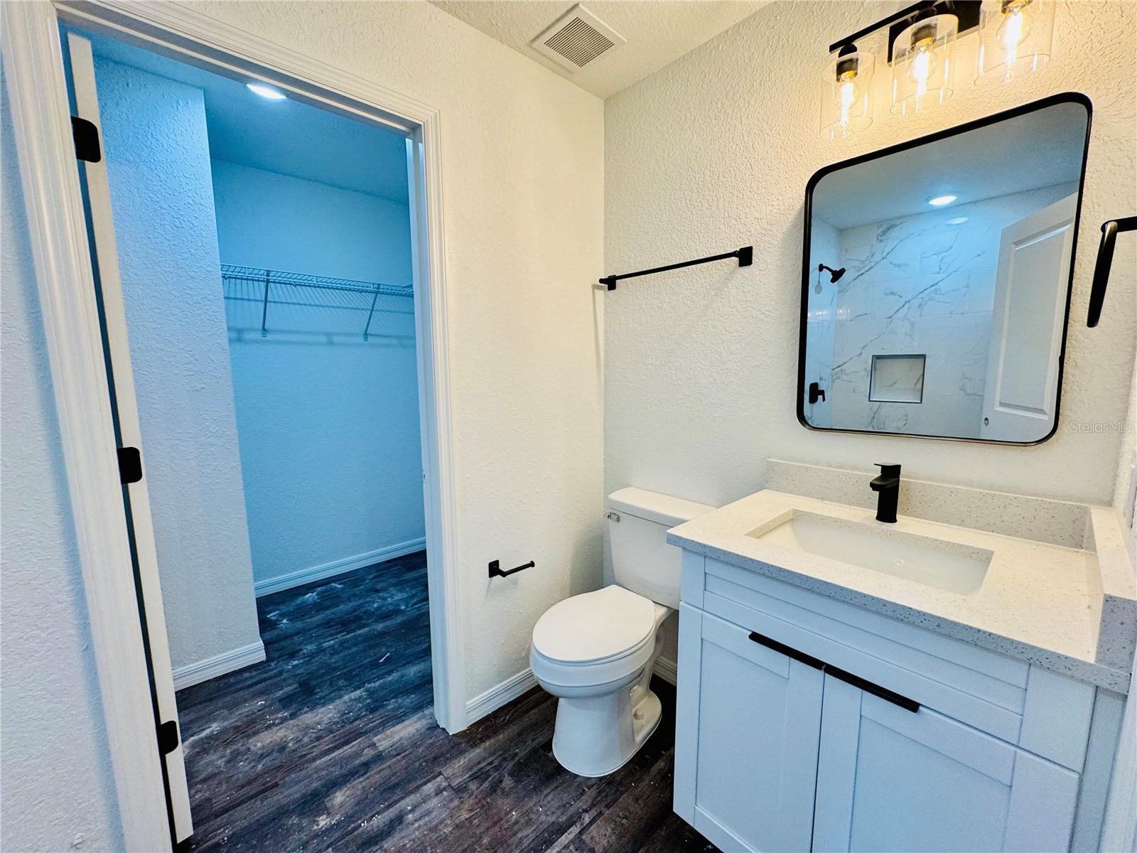 Image 6 of 18 For 27063 Washington Street