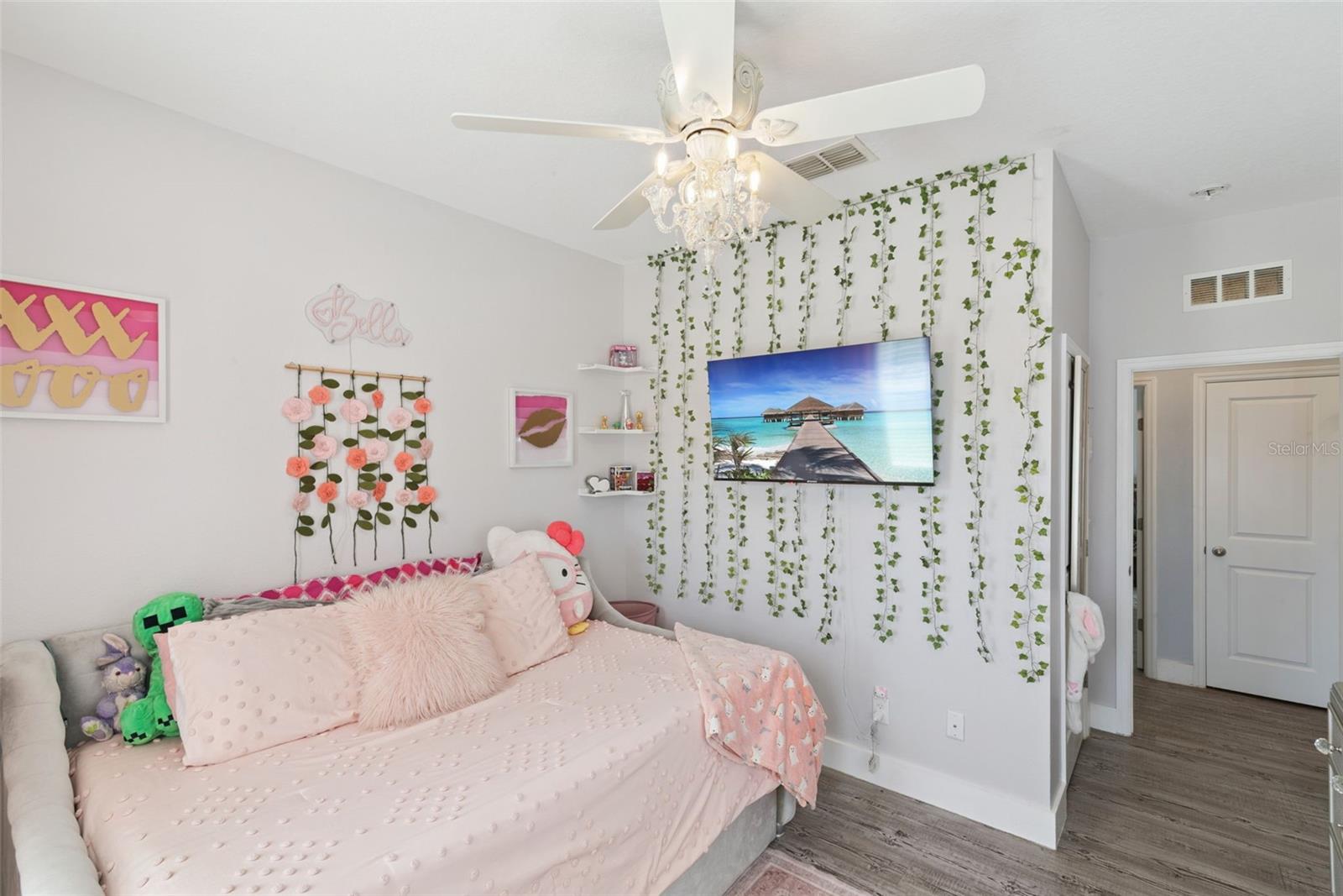 Image 26 of 45 For 16508 Cherry Landing Drive