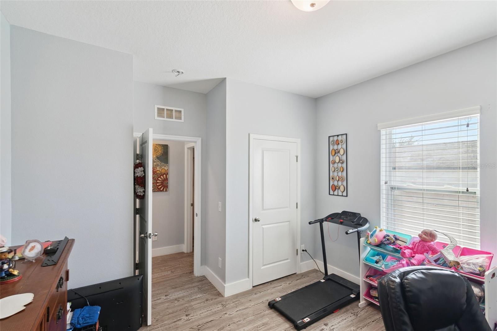 Image 27 of 45 For 16508 Cherry Landing Drive