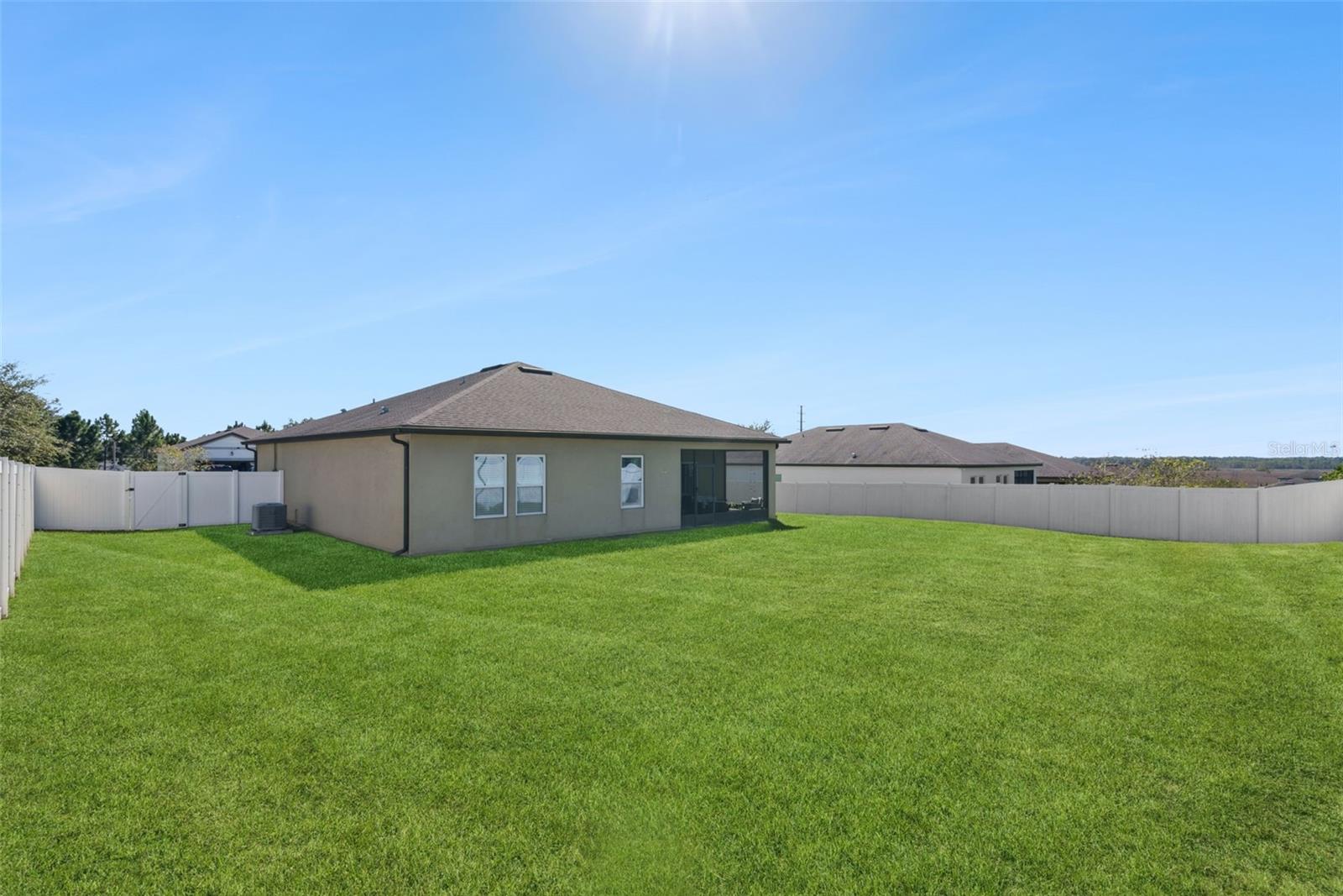 Image 33 of 45 For 16508 Cherry Landing Drive