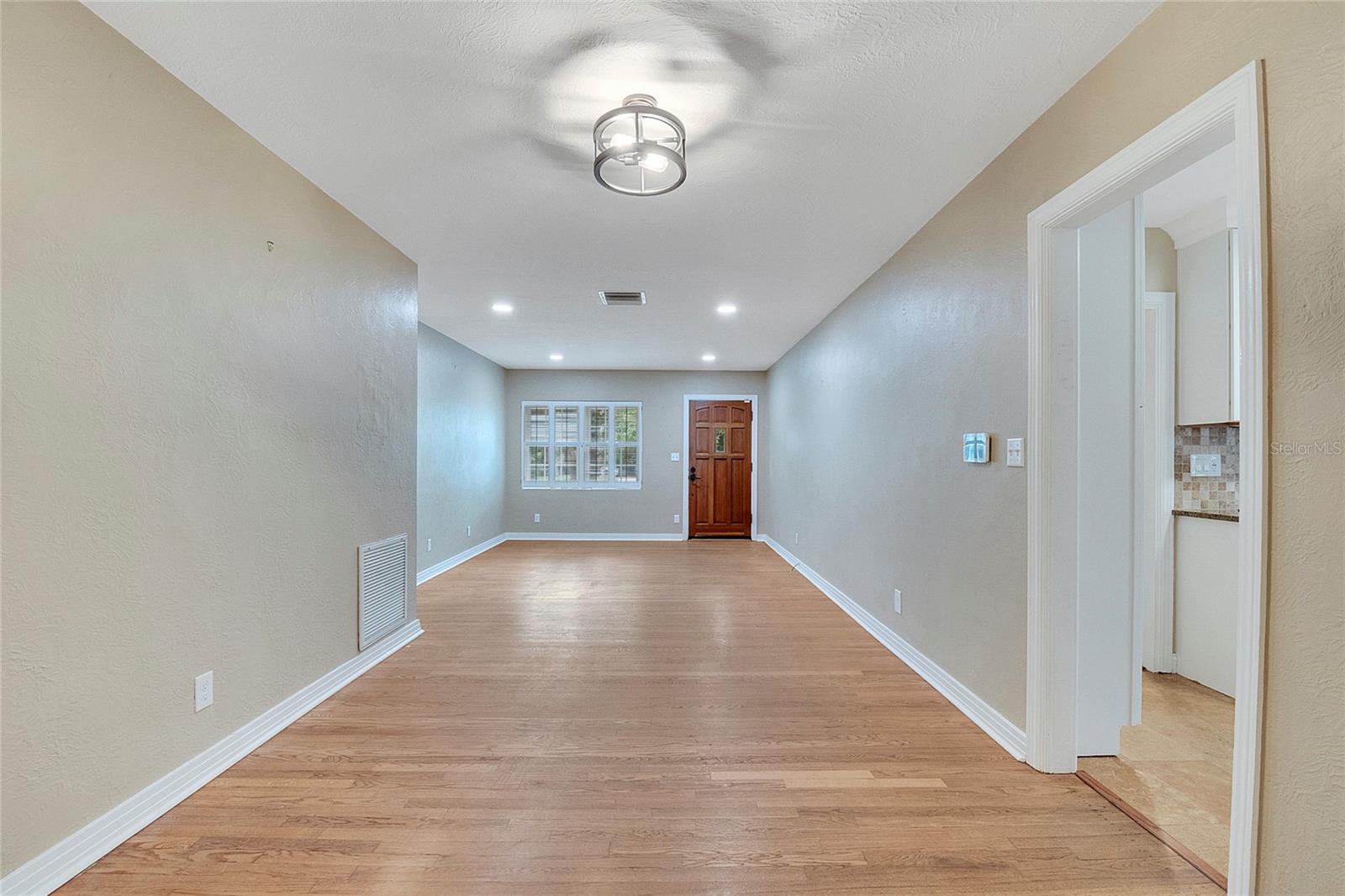 Image 12 of 57 For 1835 Edwin Boulevard