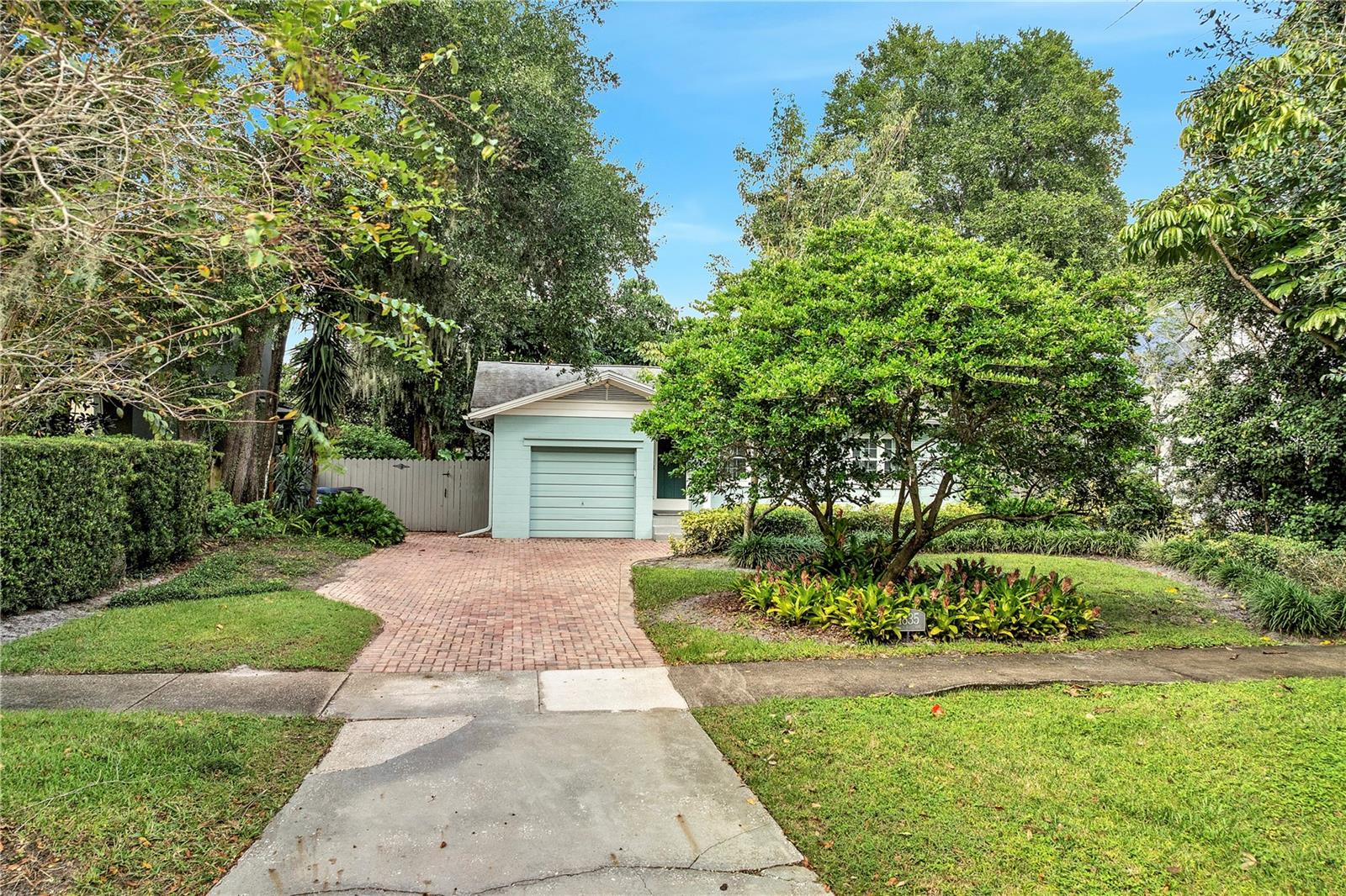 Image 4 of 57 For 1835 Edwin Boulevard