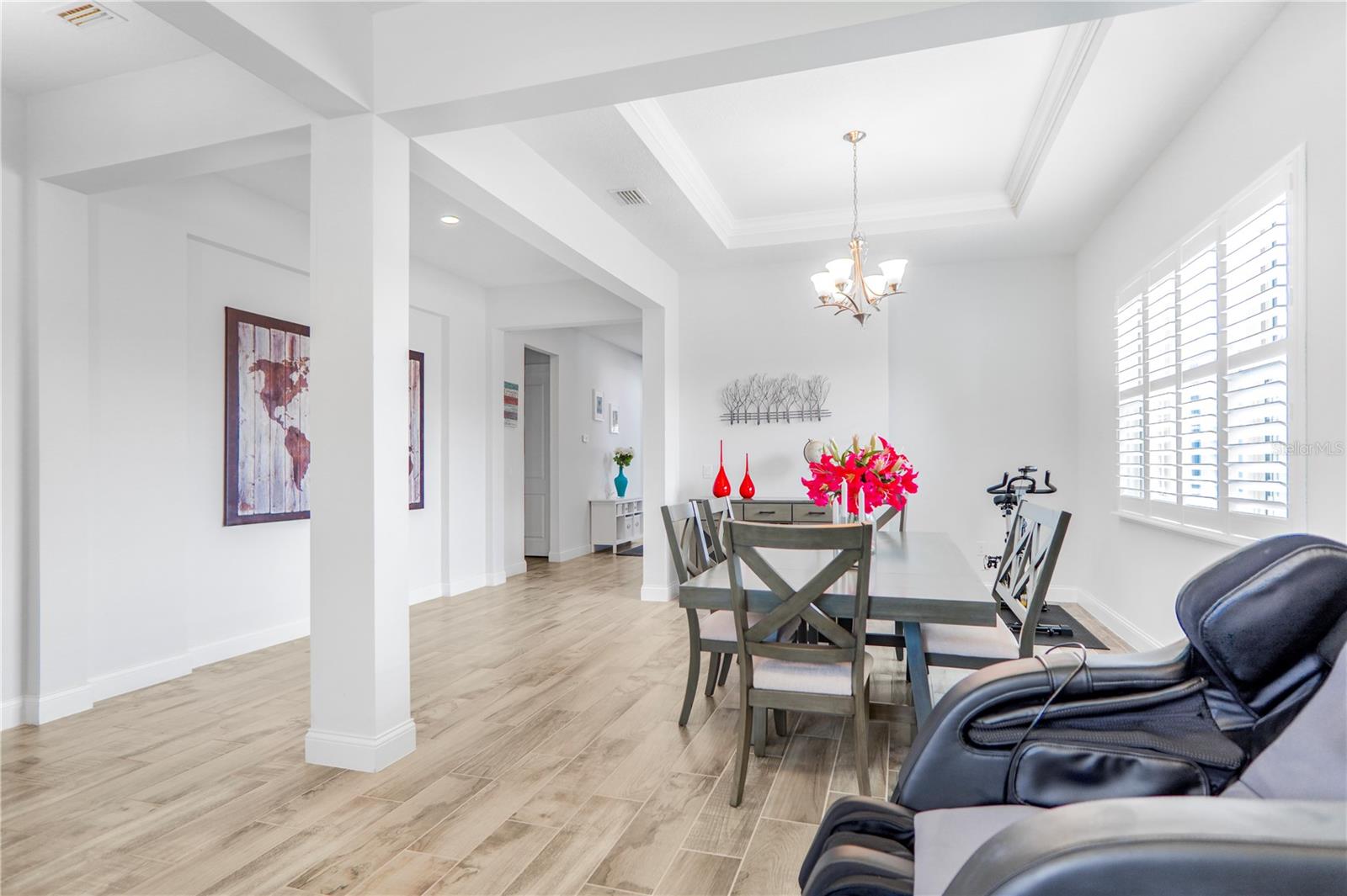 Image 10 of 77 For 10751 Royal Cypress Way