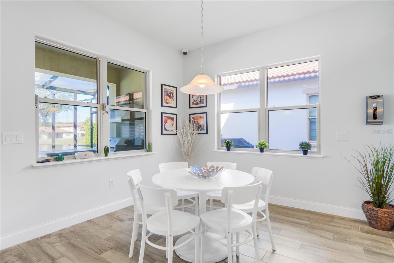 Image 16 of 77 For 10751 Royal Cypress Way