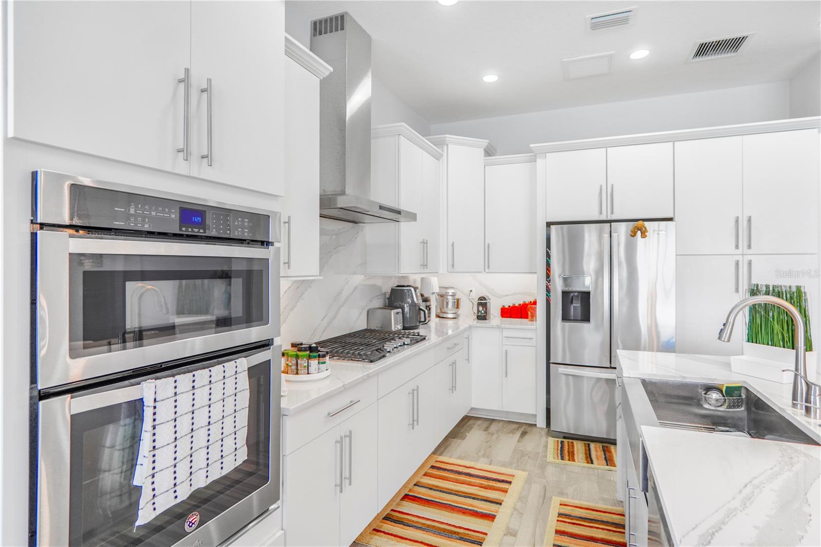 Image 19 of 77 For 10751 Royal Cypress Way