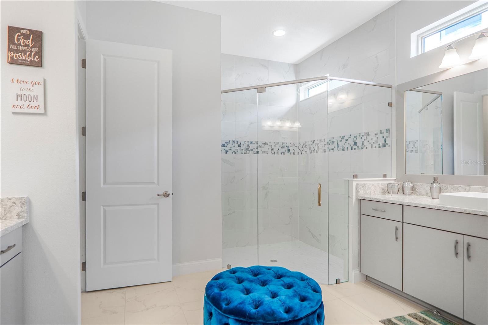 Image 29 of 77 For 10751 Royal Cypress Way