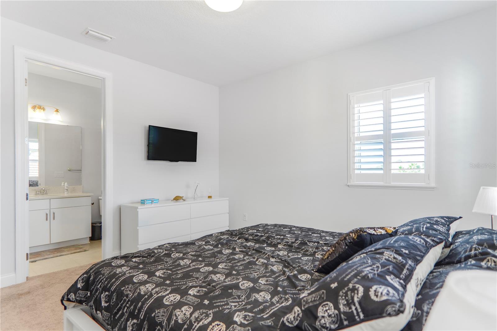 Image 52 of 77 For 10751 Royal Cypress Way