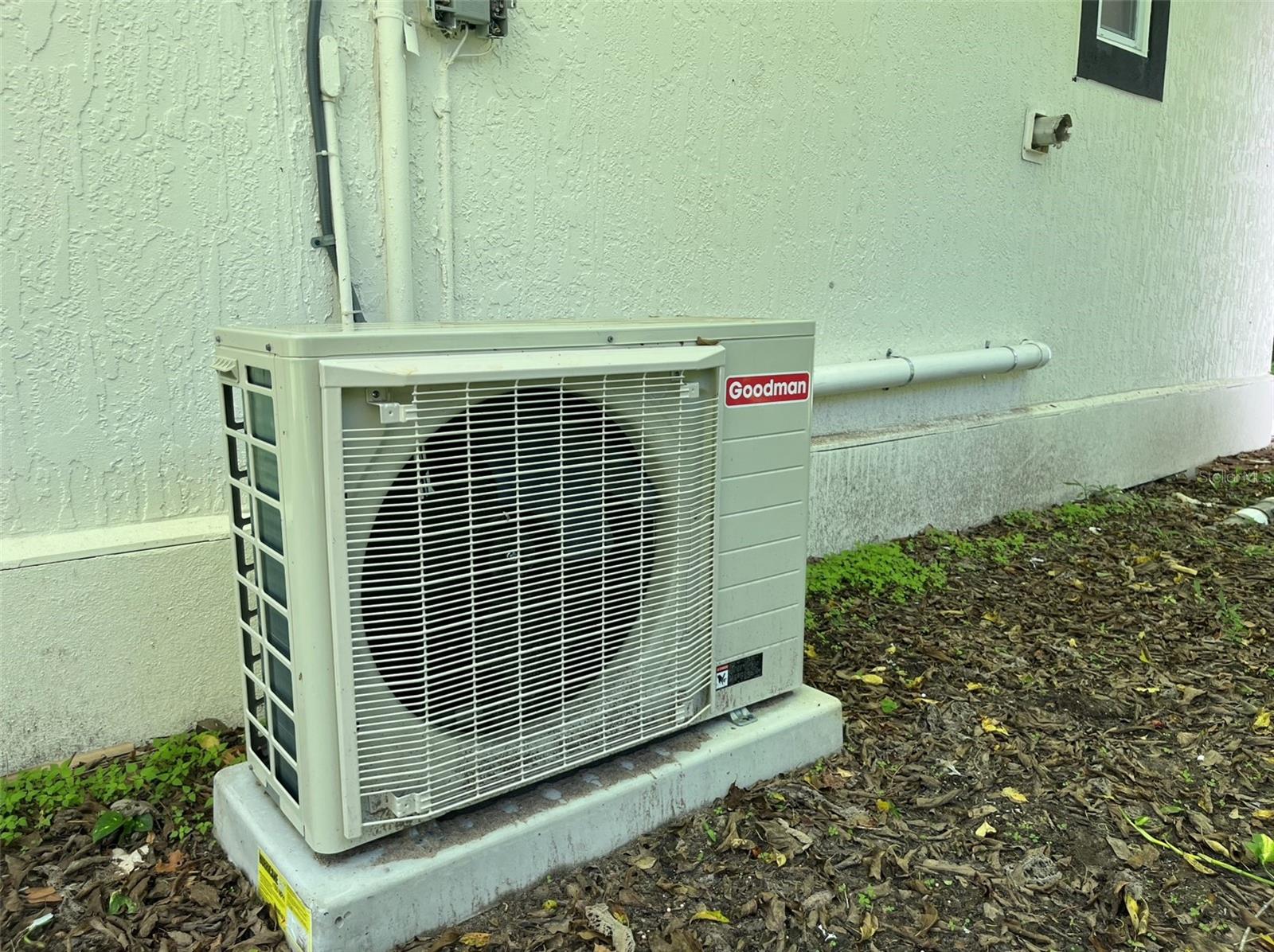 Image 17 of 17 For 642 Center Avenue