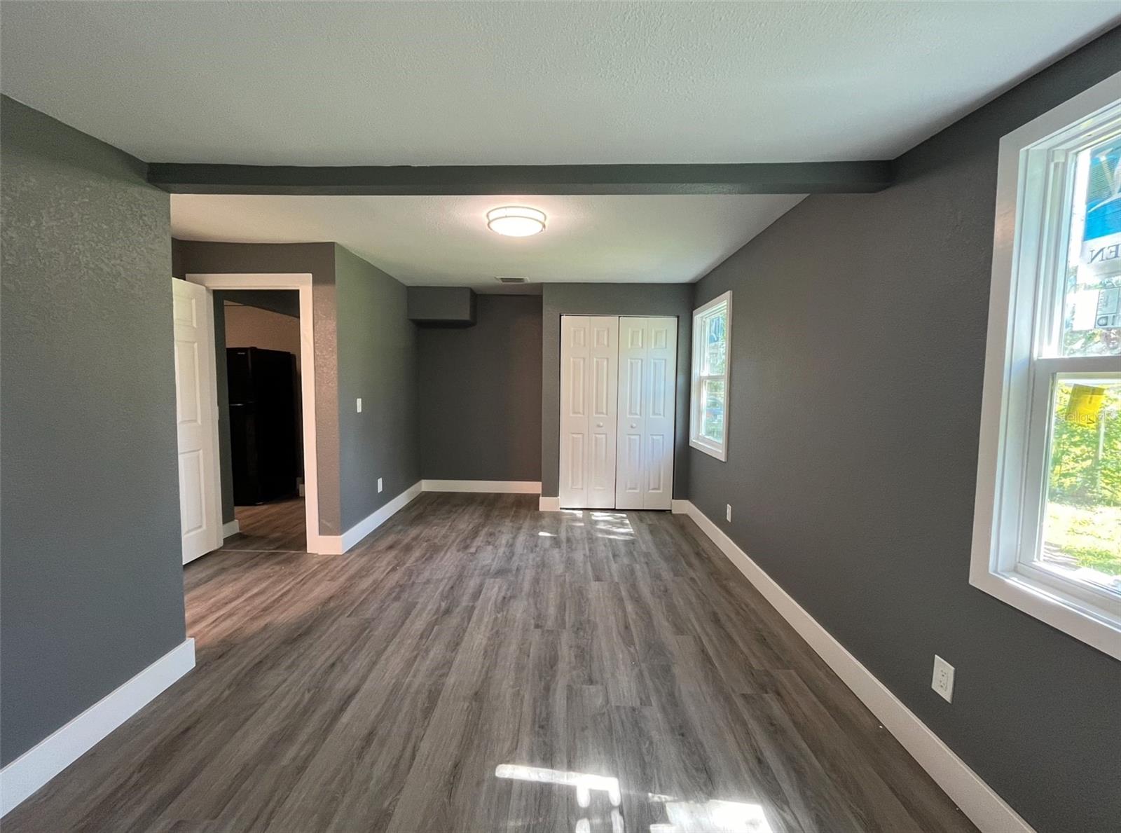 Image 9 of 17 For 642 Center Avenue