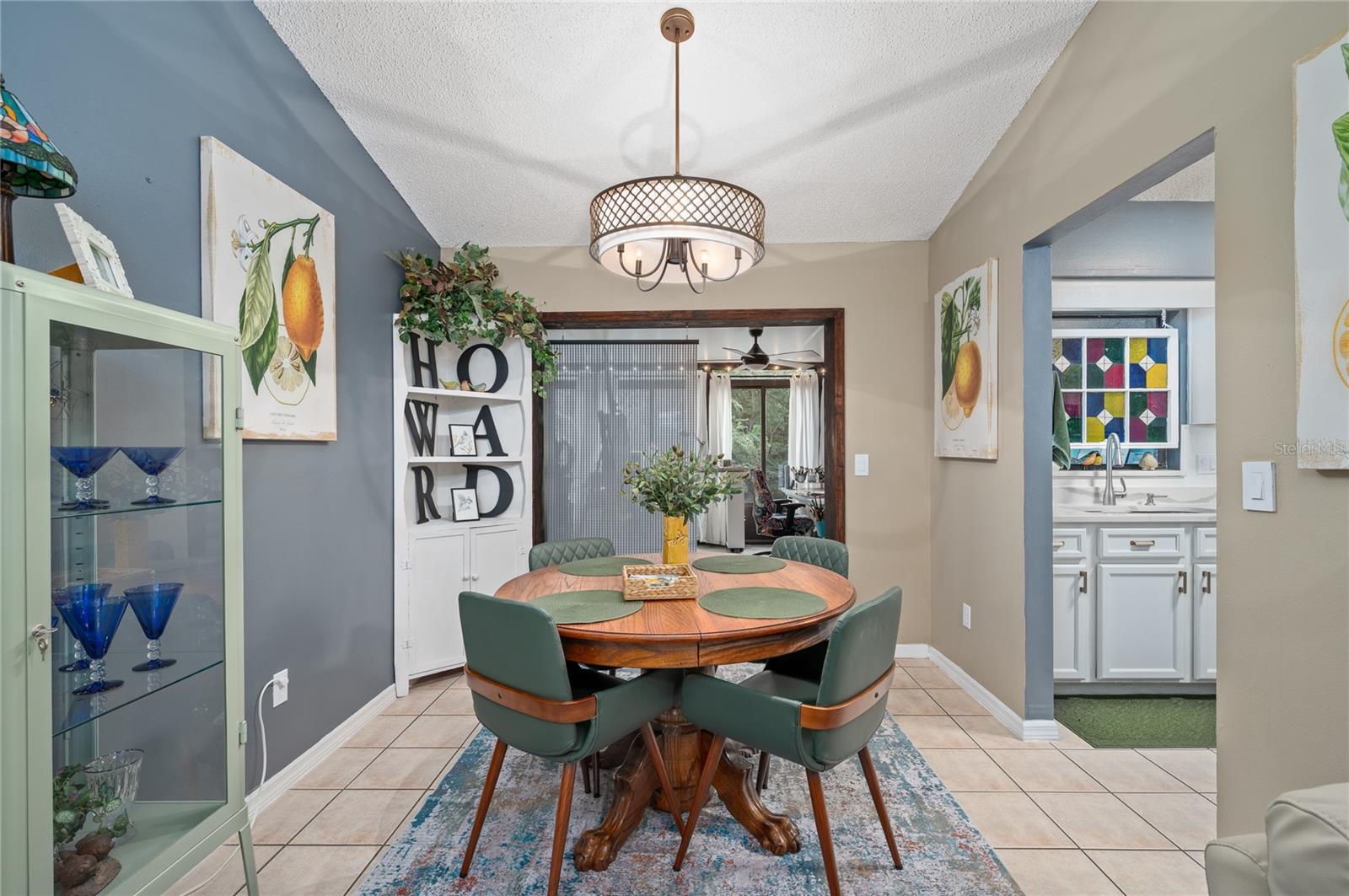 Image 6 of 31 For 22 Rosedown Boulevard