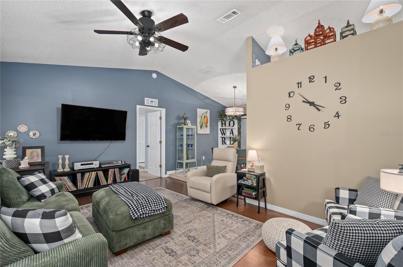 Image 8 of 31 For 22 Rosedown Boulevard