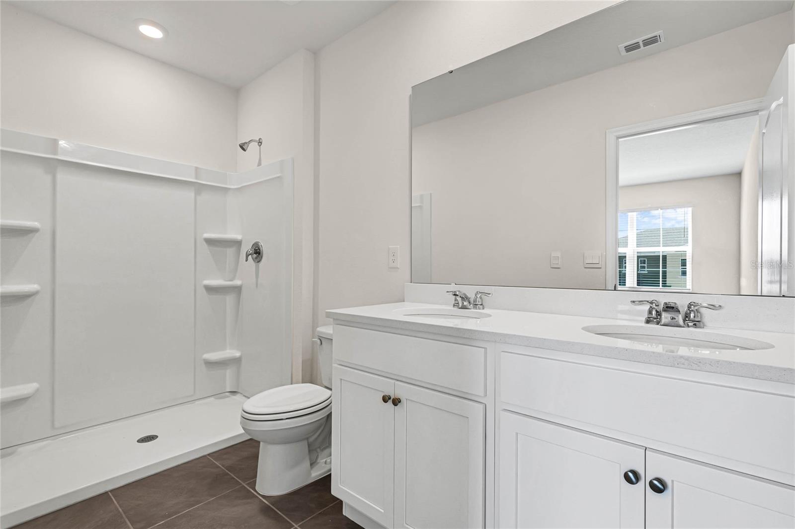 Image 14 of 21 For 2340 Penguin Boulevard