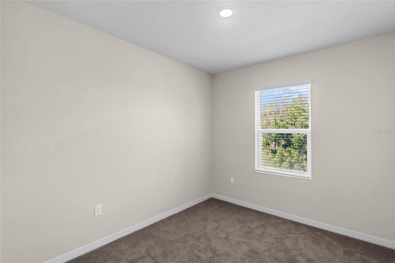 Image 16 of 21 For 2340 Penguin Boulevard