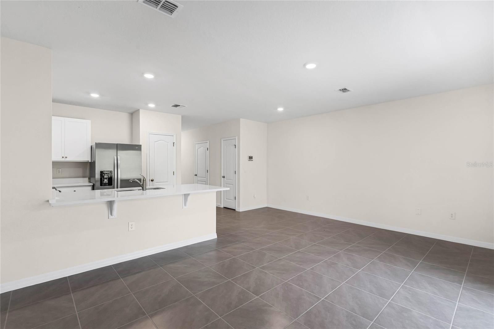 Image 4 of 21 For 2340 Penguin Boulevard