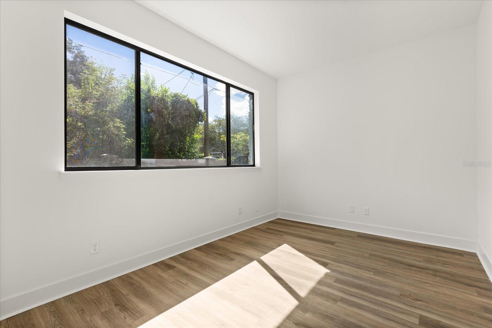 Image 12 of 26 For 56 Harding Street B
