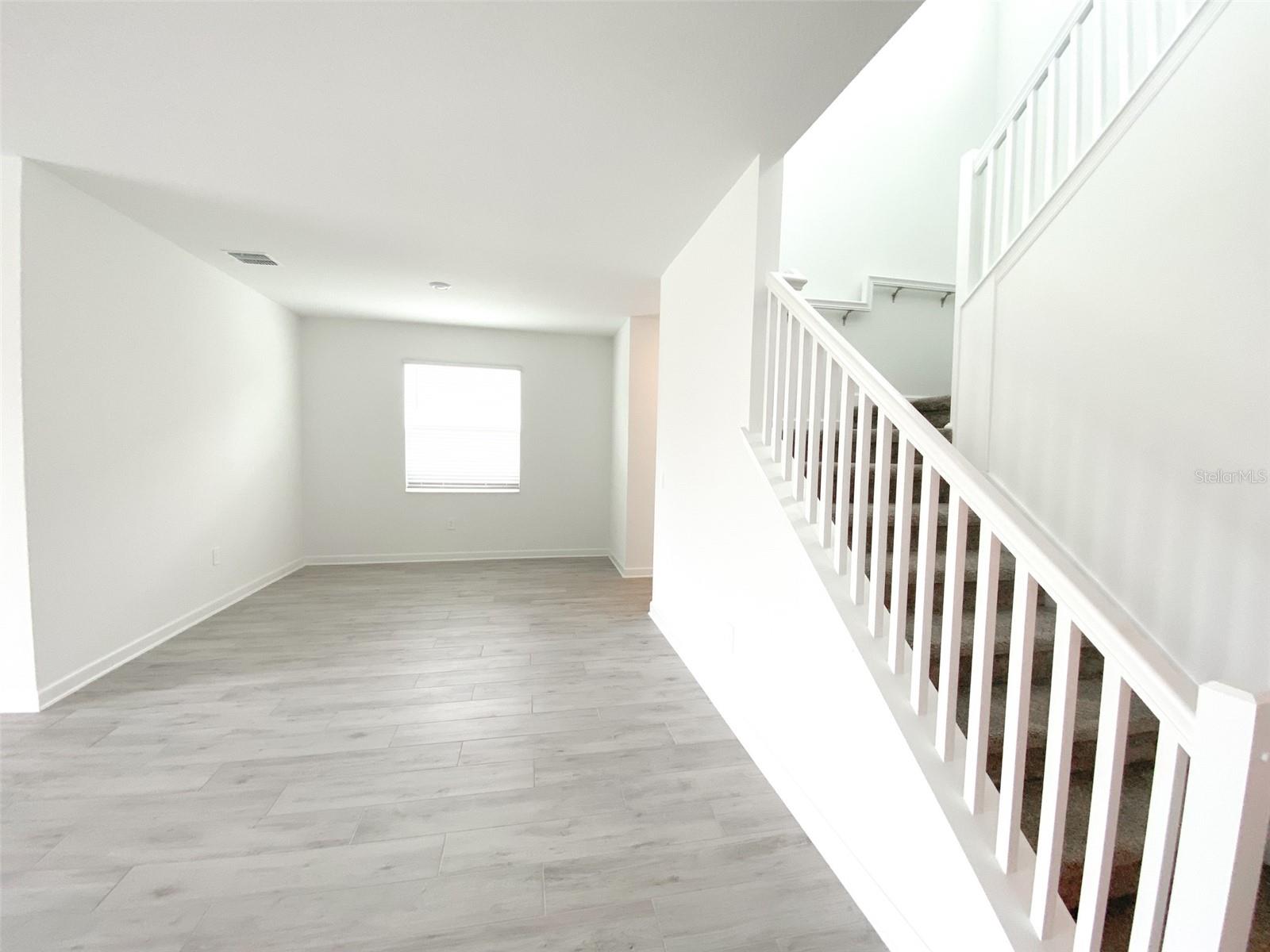 Image 10 of 39 For 4939 Chase Court